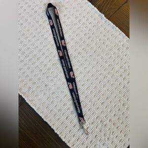 Vineyard Vines lanyard
